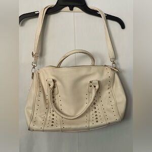 3/$15 Cesca Satchel Handbags
⁩